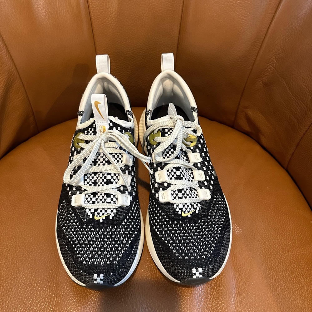 Nike woman’s shoe